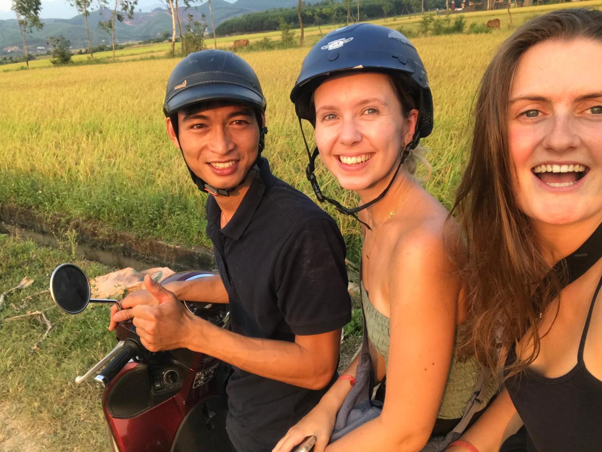 Happy Field Homestay Phong Nha Exteriér fotografie